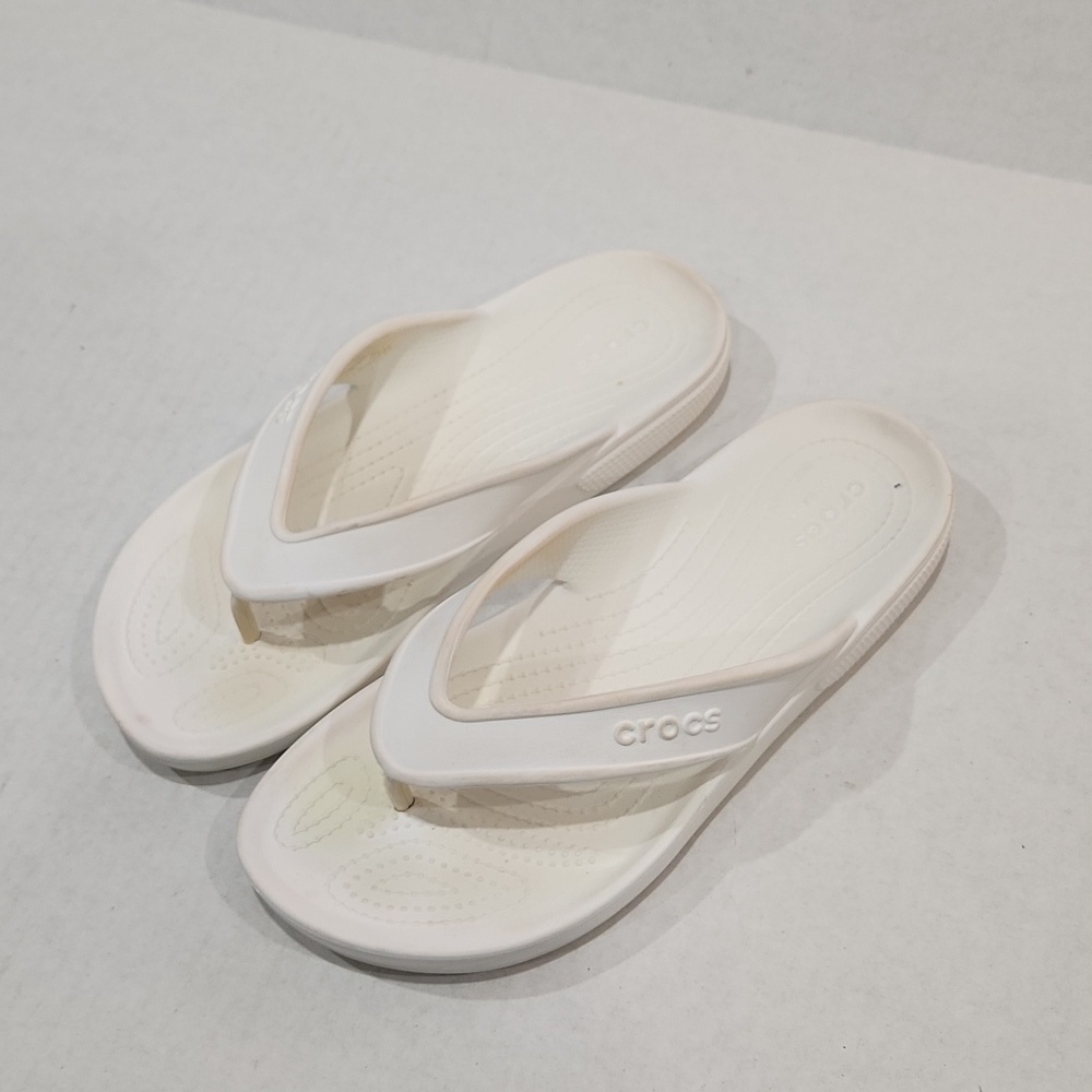Crocs Flip Flops Size Womens 10 or Mens 8